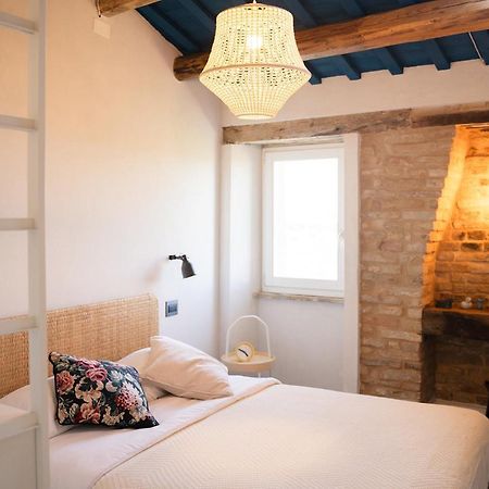 La Trave Bed and Breakfast Montecosaro  Exteriör bild