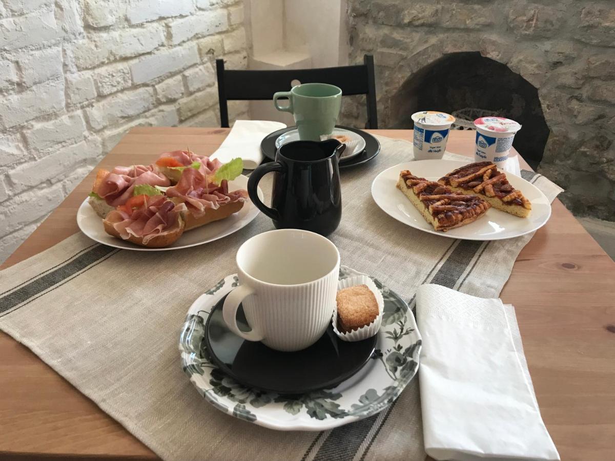La Trave Bed and Breakfast Montecosaro  Exteriör bild